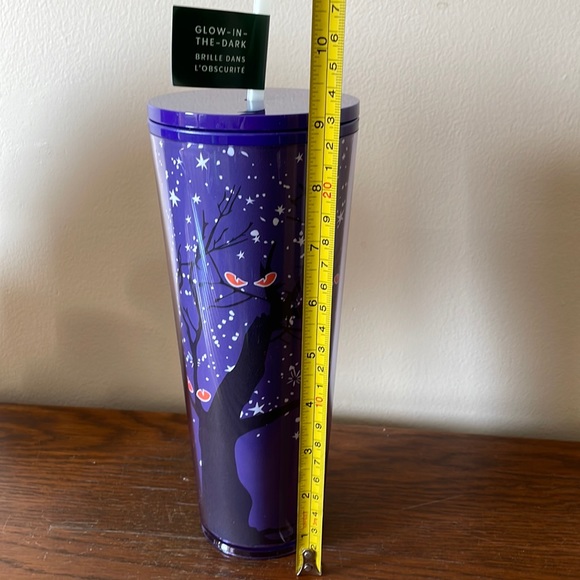New venti glow in the dark Starbucks Halloween 2022 tumbler with lid and straw - Picture 3 of 3